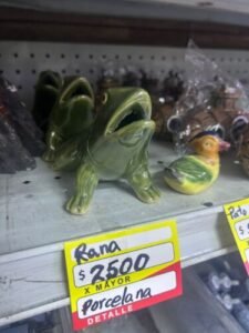 Rana de porcelana Adorno